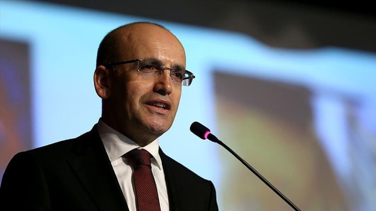 Bakan Şimşek’ten kritik değerlendirme: Petrol 65 dolarda kalırsa enflasyonda 1-1,6 puanlık alan açılabilir