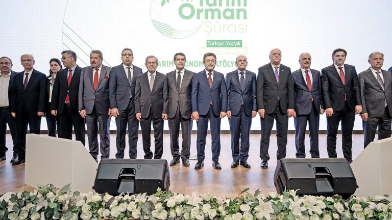 Hazine ve Maliye Bakanı Şimşek: Tarife krizine karşı Türkiye görece avantajlara sahip