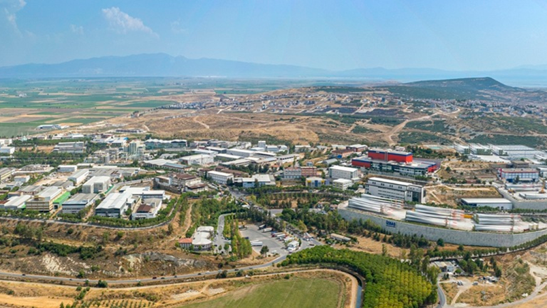 İzmir Hür Bölgesi’nde dört yatırım faaliyete başlamak için gün sayıyor