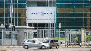Stellantis’e yanlışlı hava yastıkları nedeniyle toplu dava