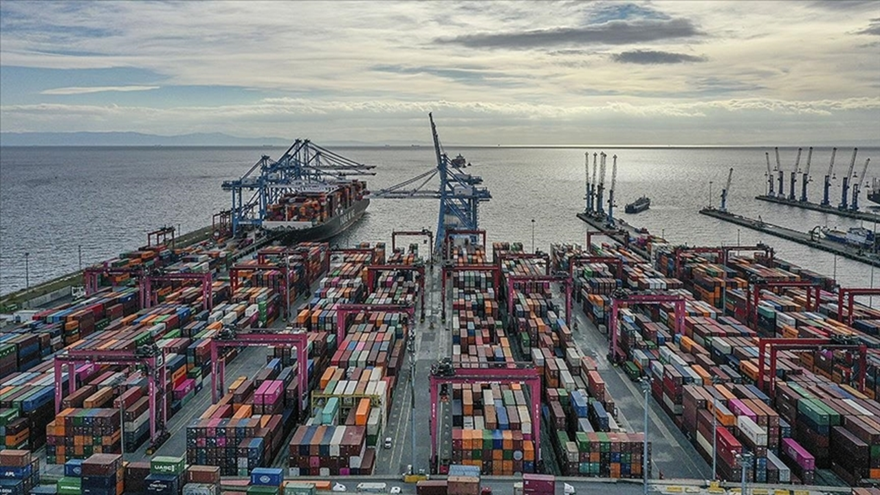 TÜİK şubat ayı dış ticaret endekslerini açıkladı: İhracat ölçüsü azaldı, ünite kıymeti yükseldi