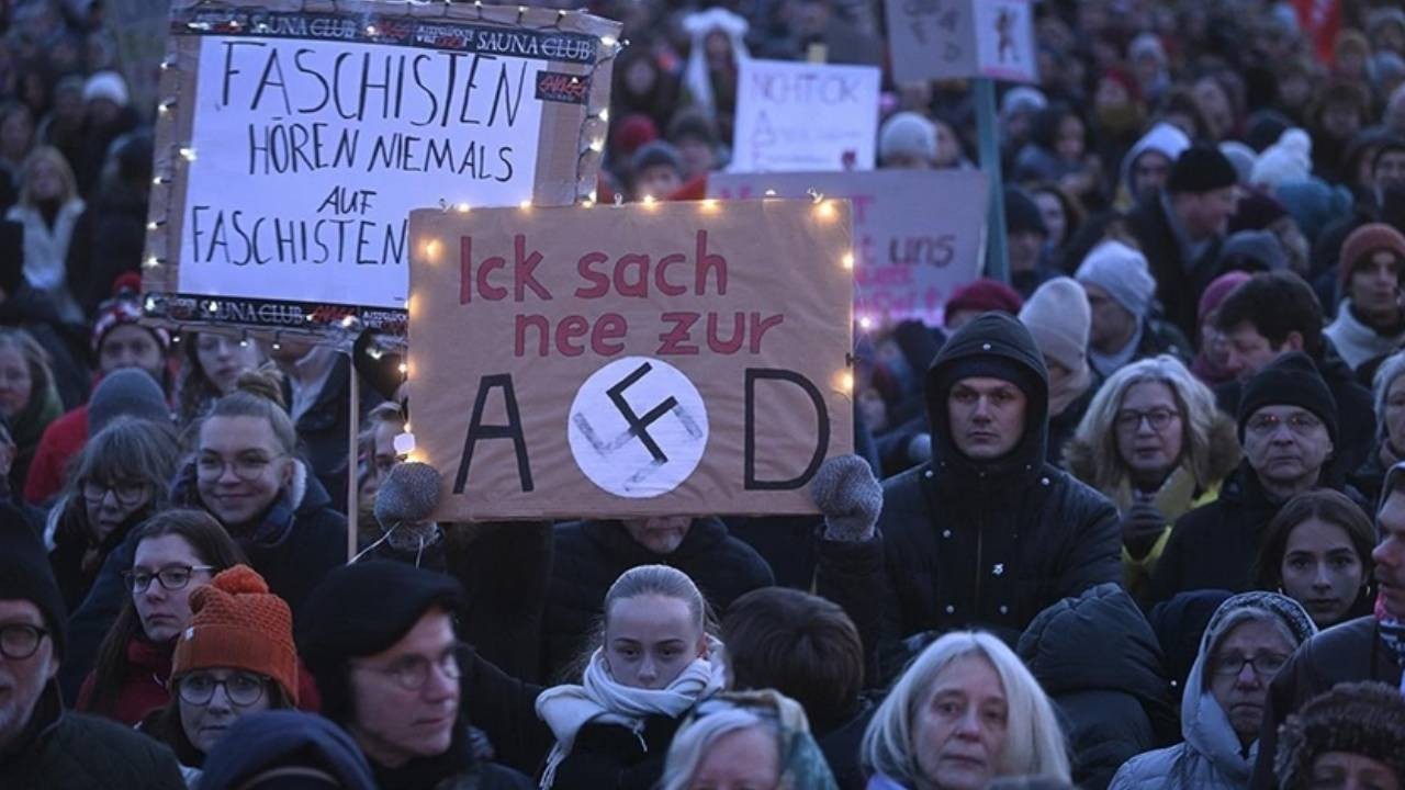 Alman istihbaratı: AfD çok sağcı bir oluşum