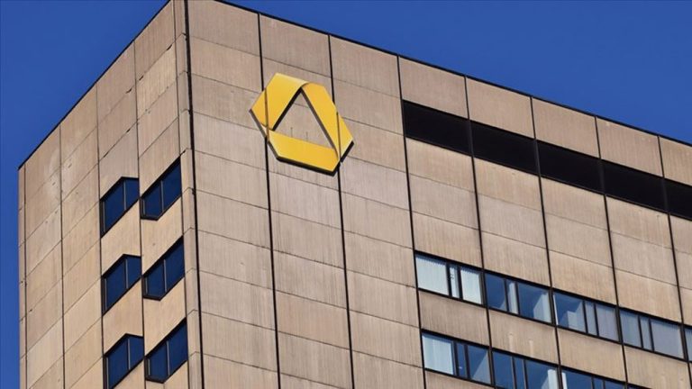 Commerzbank birinci çeyrekte beklentileri aştı