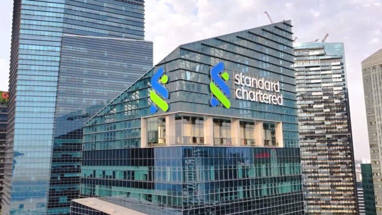Standard Chartered, birinci çeyrekte beklentilerin üzerinde kâr açıkladı