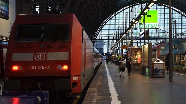 500 milyar Euro ayrıldı: Almanya ekonomiyi ‘rayına oturtuyor’