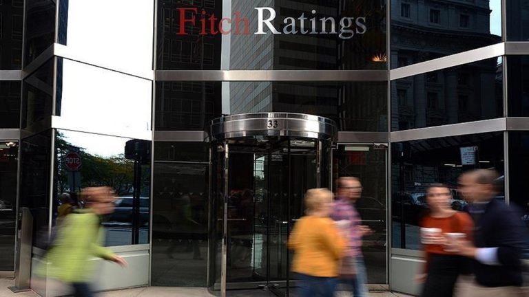 Fitch, global ülke notu görünümünü ‘kötüleşen’e çekti