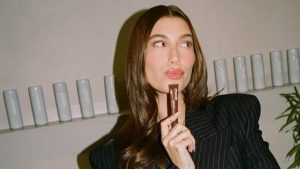 Hailey Bieber kozmetik markasını 1 milyar dolara satıyor: Yeni sahibi muhakkak oldu!