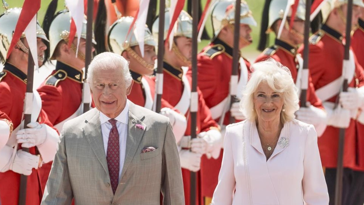 İngiltere Hükümdarı 3. Charles: Kanada, Kanada olarak kalacak