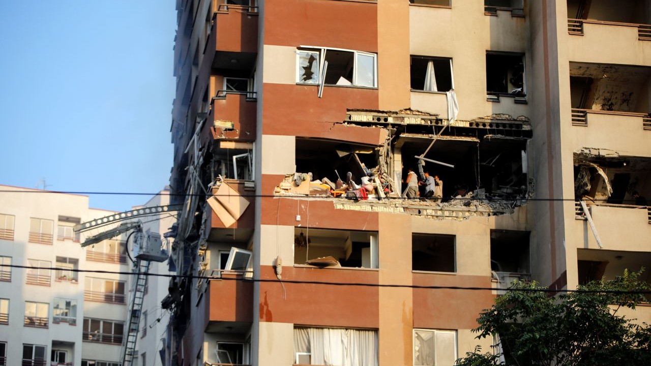 İran duyurdu: Bir binada 20’si çocuk 60 kişi hayatını kaybetti