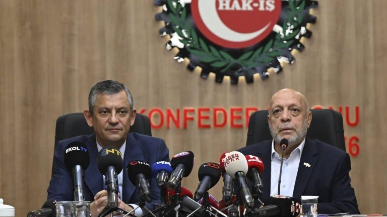 Özel’den orta artırım tipinin 2. gününde HAK-İş ve TÜRK-İş’e ziyaret: Komite elini taşın altına atmalı