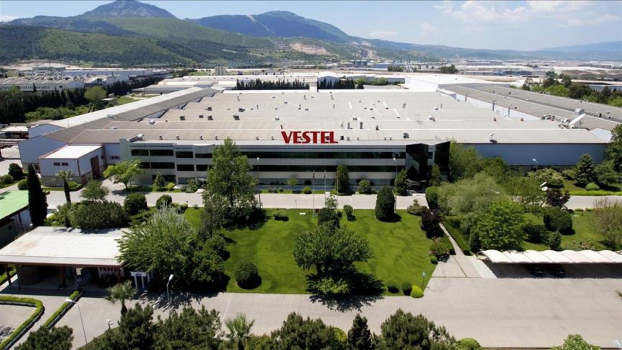 Şiddetli CEO’su savları doğruladı: Vestel 2 bin kişiyi işten çıkarıyor