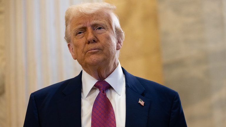 Trump’tan Putin açıklaması: Büsbütün çıldırdı